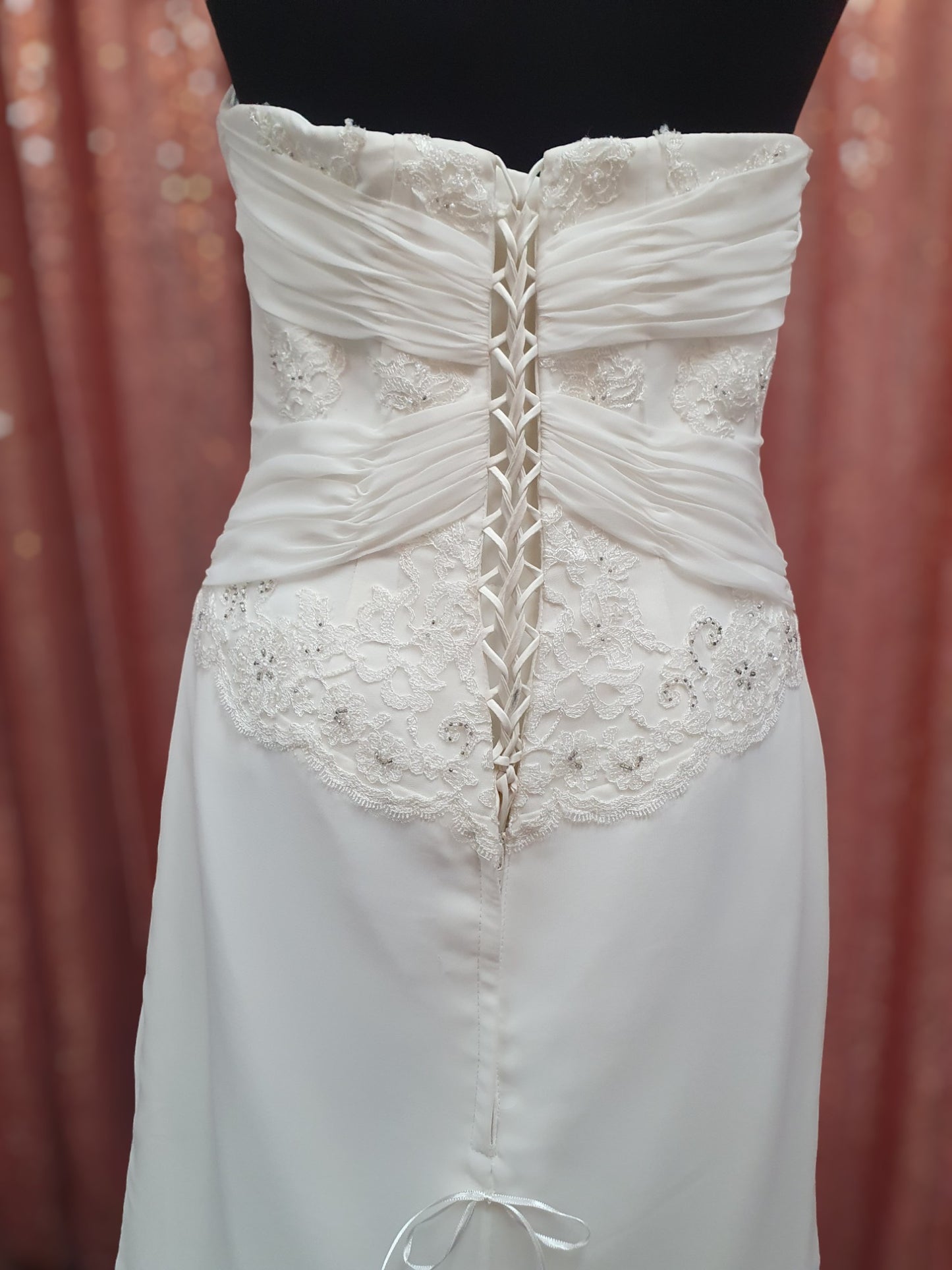 Size 16 Strapless Sweetheart Gown