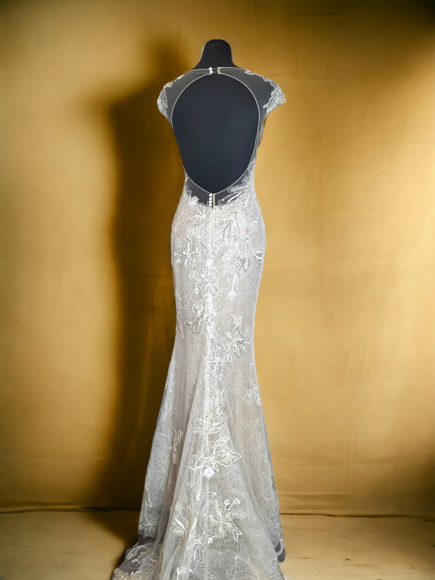Dominiss Fausta Gown, Brand New