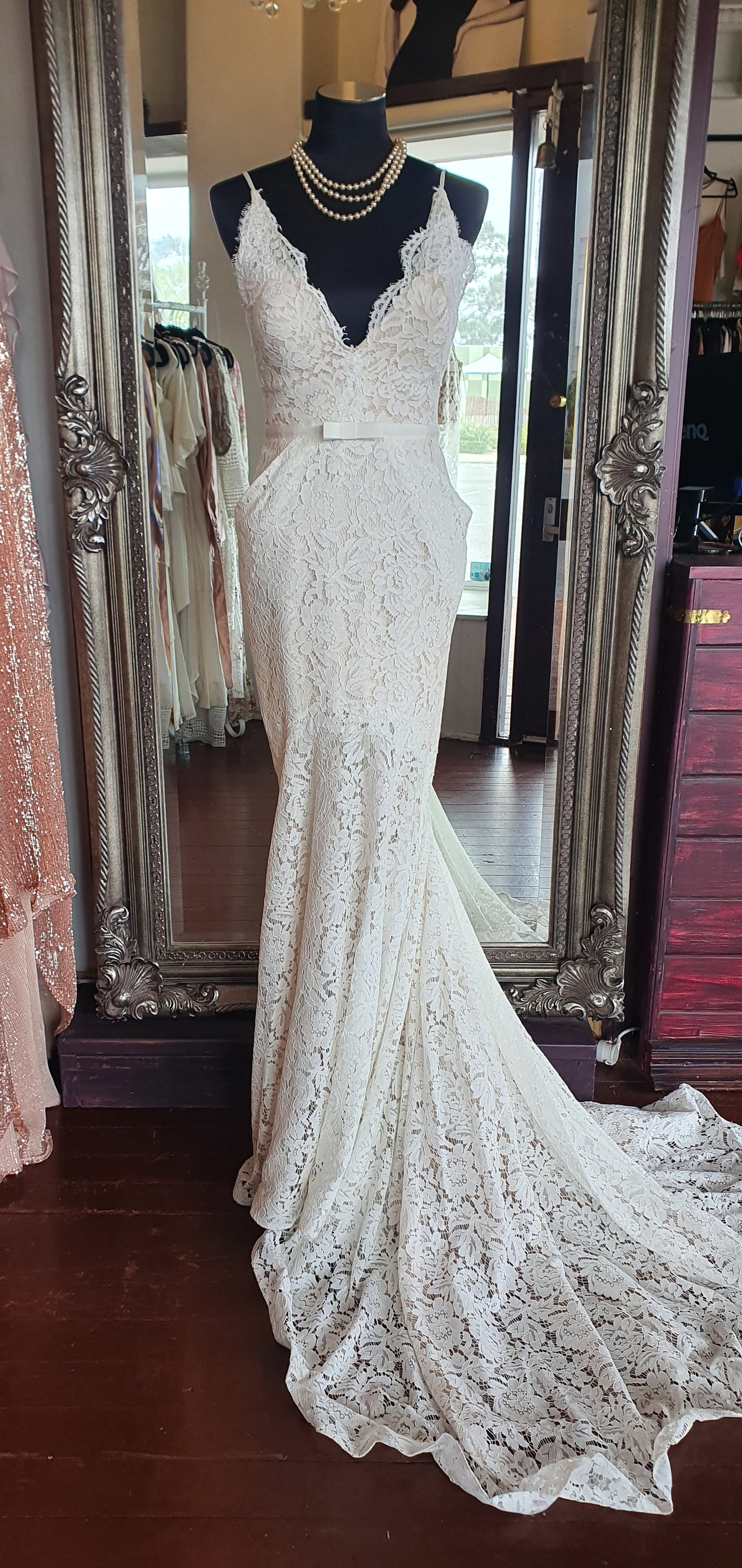 Gemy Maalouf Lace Trumpet Gown
